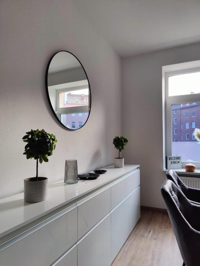 Neu Sanierte Wohnung Mit Balkon Und Stellplatz Ερφούρτη Εξωτερικό φωτογραφία